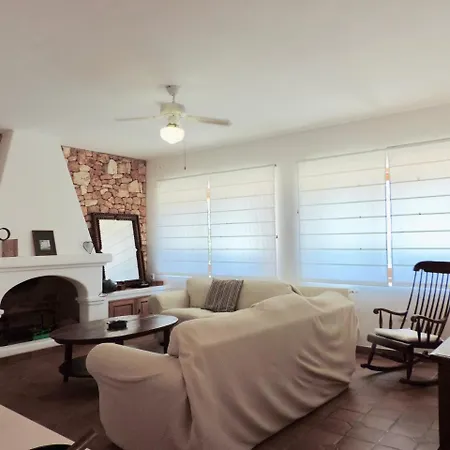 Perella Villa *