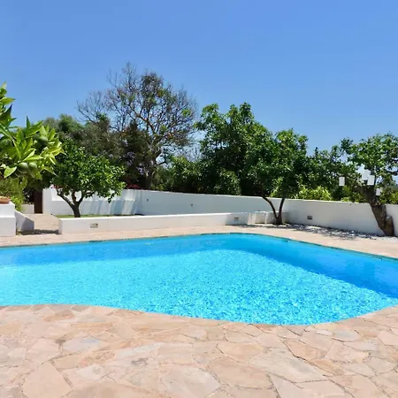 Perella Villa *